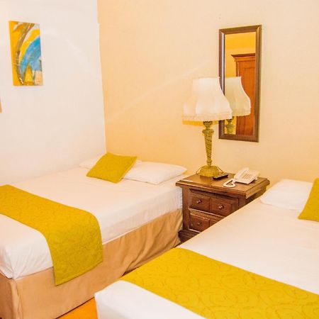 Hostal Fuente Castalia, B Y B Леон Экстерьер фото