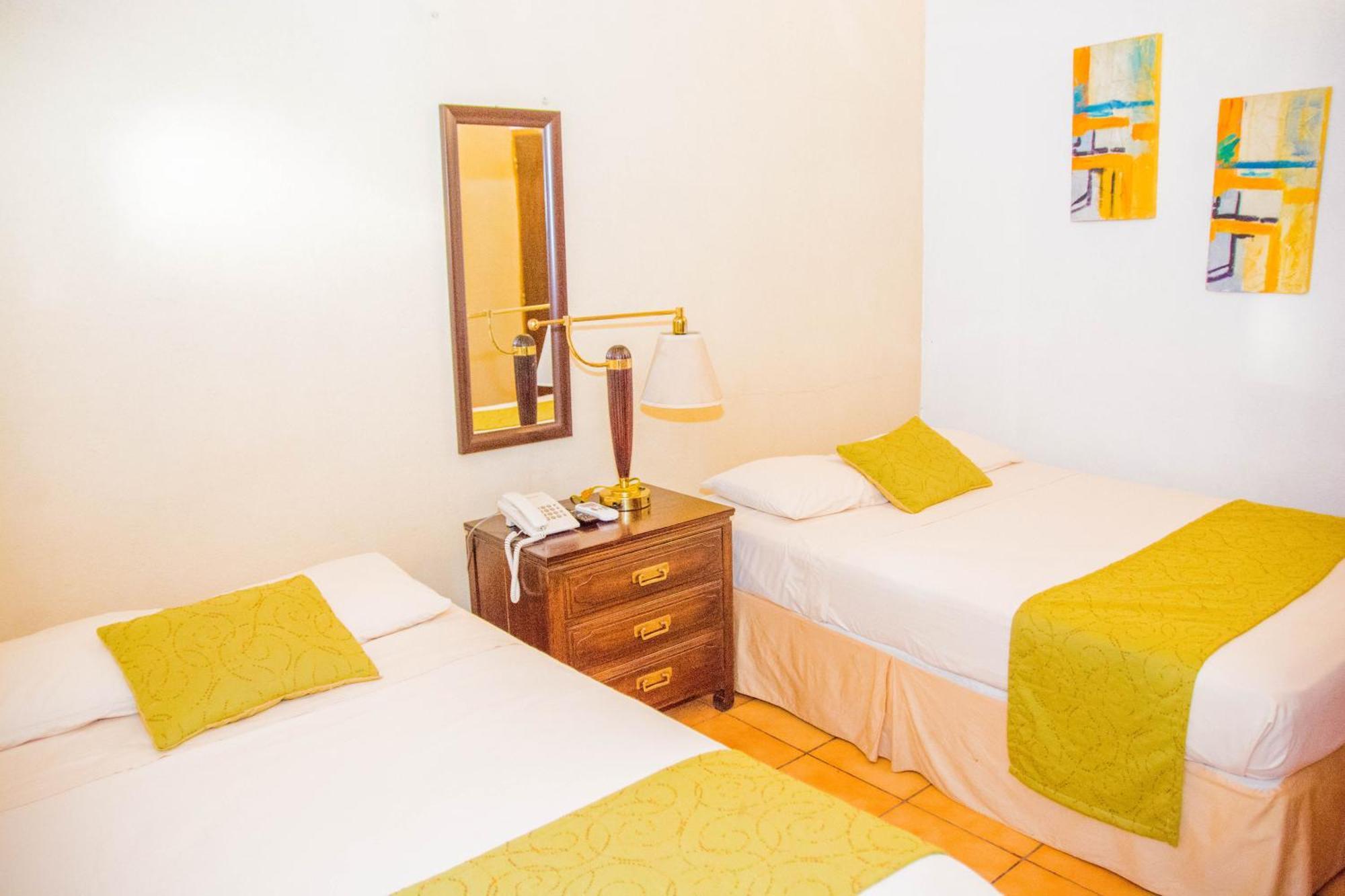 Hostal Fuente Castalia, B Y B Леон Экстерьер фото