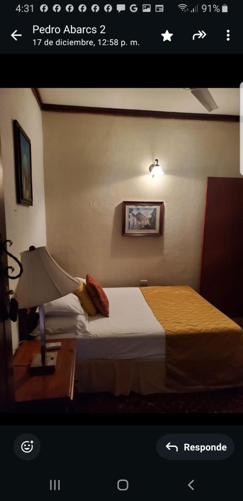 Hostal Fuente Castalia, B Y B Леон Экстерьер фото